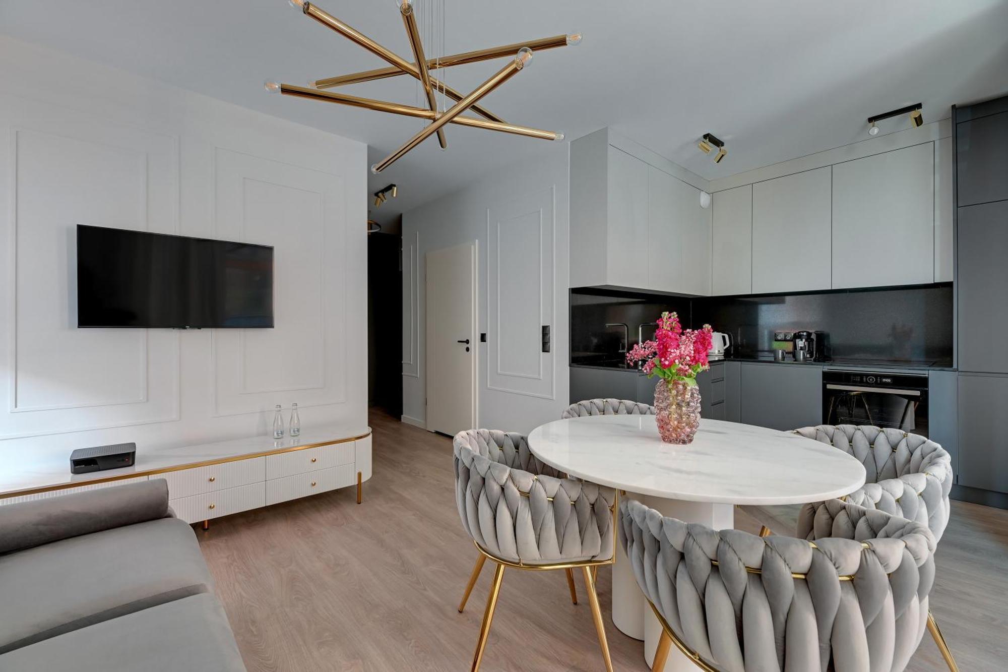 Scala 60H City Center Premium Apartments With Parking By Lion Apartments غدانسك المظهر الخارجي الصورة